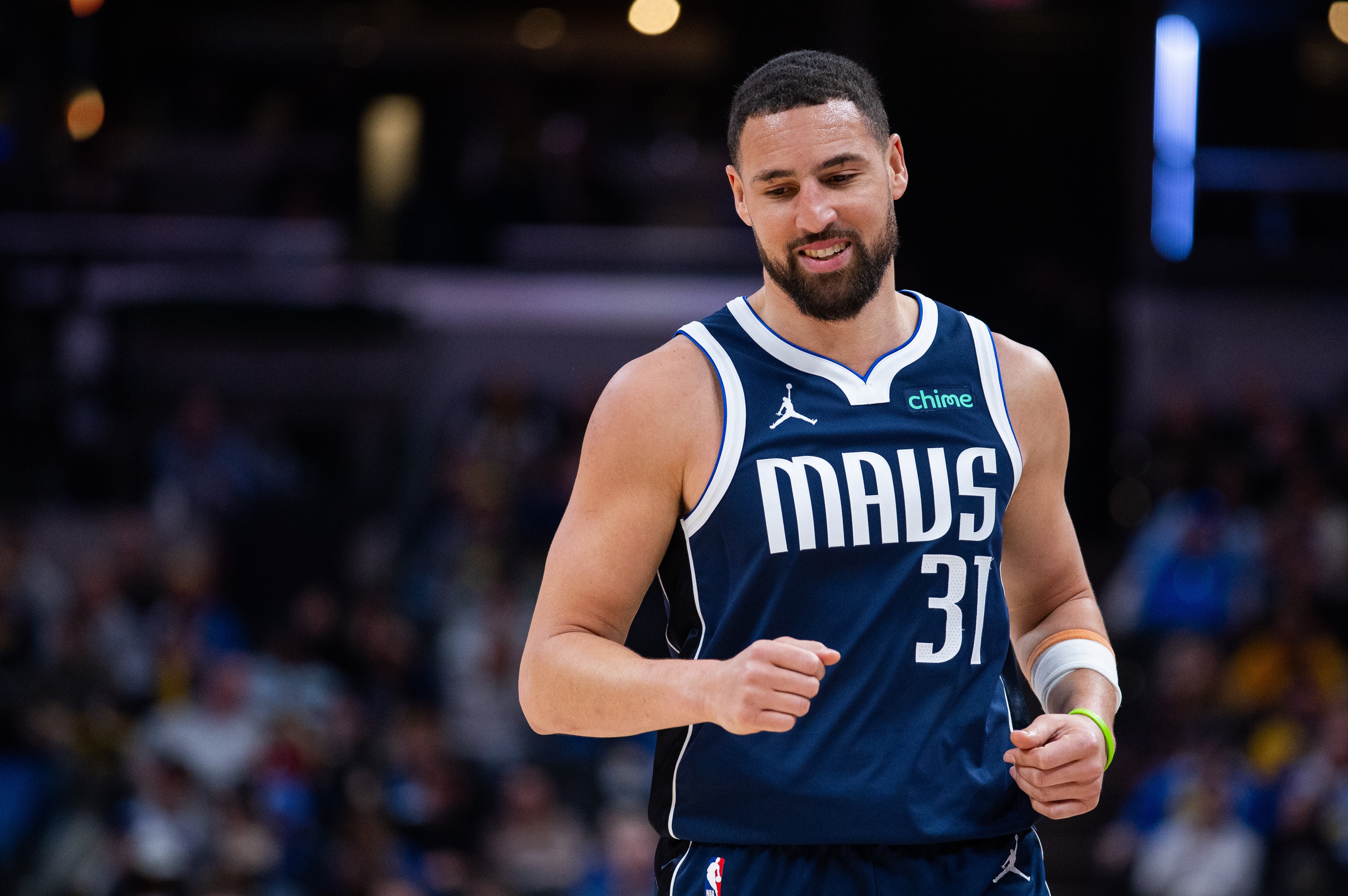 开云平台-尽力局！克莱替补16中8&amp;三分11中5 得到21分1板1助2断